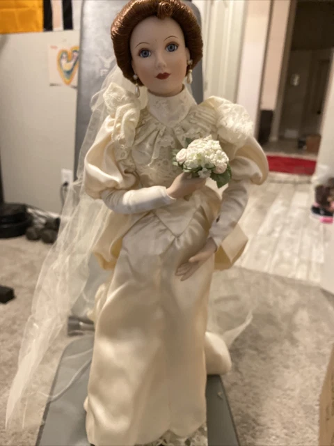 Ashton Drake Galleries Porcelain Doll "Betty's 1930s Wedding Dress" 