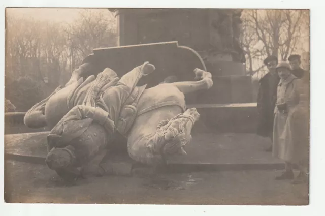 METZ - Moselle - CPA 57 - Military - Metz Delivered Overturned Statue Cp Photo