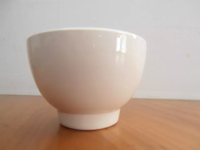 Petit bol ancien en faïence opaque de Sarreguemines  blanc cassé