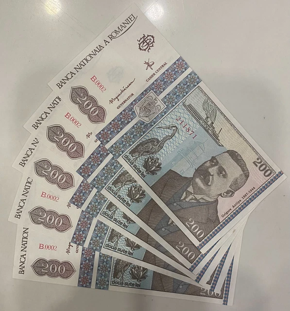 [476191] LOT 5 PCS Romania 200 lei 1992 AUNC banknotes