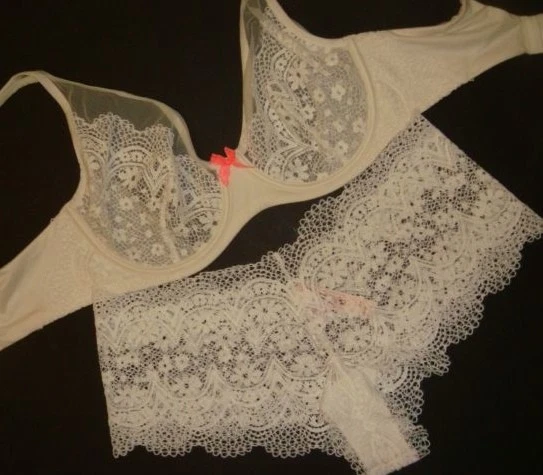 Victoria's Secret Nicht Gefüttert 34DD Bh Set L Kurzes Höschen Kokos Weiß Ivory