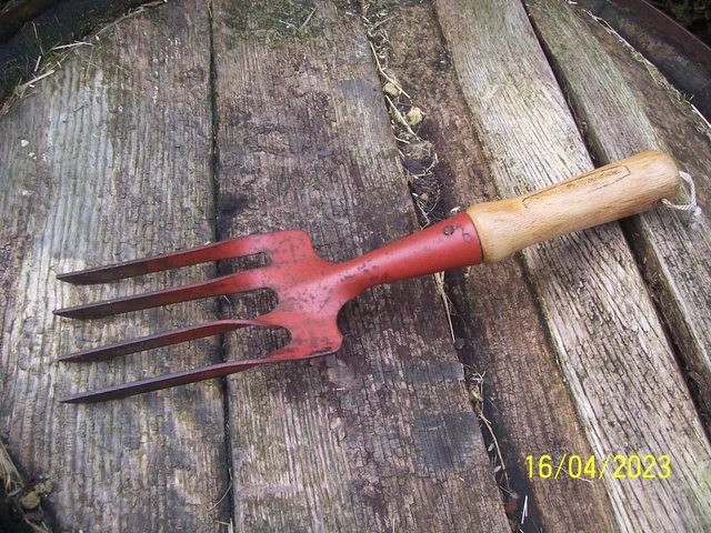 Vintage Jenks & Cattel - Red Hand Gardening Fork - MIE.