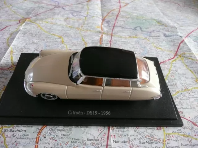 CITROËN DS 19 1956 Universal Hobbies  1/43  série DS