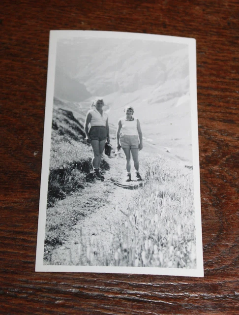 Vintage 1956 Family Snapshot Hikers Savoy Vallon Mollard Mountain