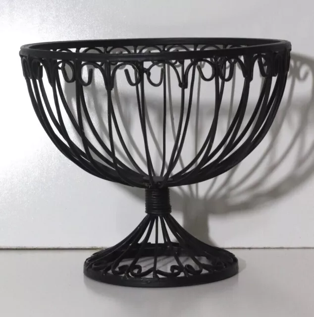 Wrought Iron tabletop fruit decoration basket 10 inches