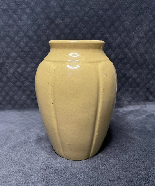 ANTIQUE ZANESVILLE USA Pottery Arts & Crafts Mustard Yellow Molded