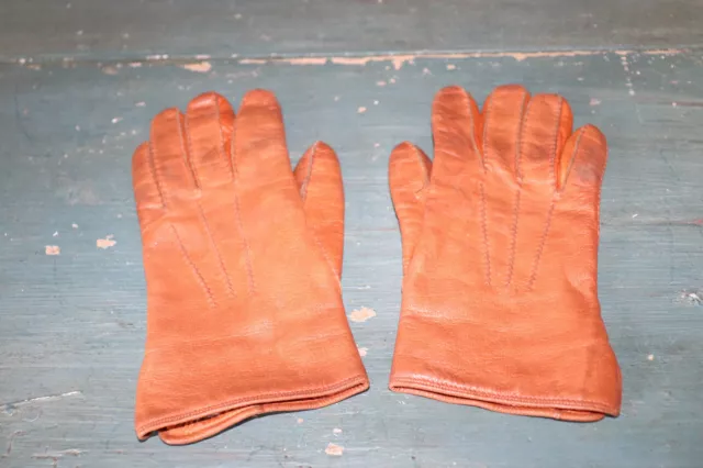 Ancienne paire de gants en cuir marron cuivré taille 6
