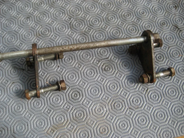 Kawasaki S1 S2 S3 KH250 KH400 Staffa di montaggio motore anteriore Assy 32030-022