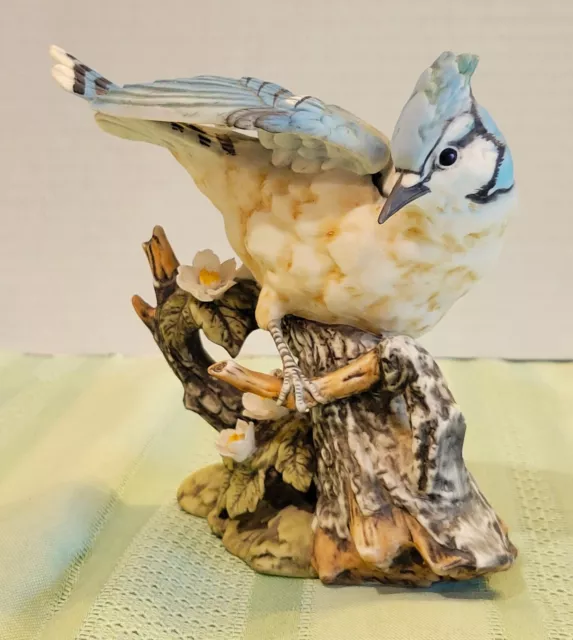 Vintage HOMCO Porcelain Birds BLUE JAY FIGURINE 1985 Masterpiece Collection