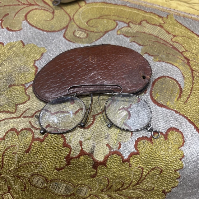 Ancienne Lunette De Montre En Or 18 Carats Avec Poinçon Tête D'aigle – Occasion