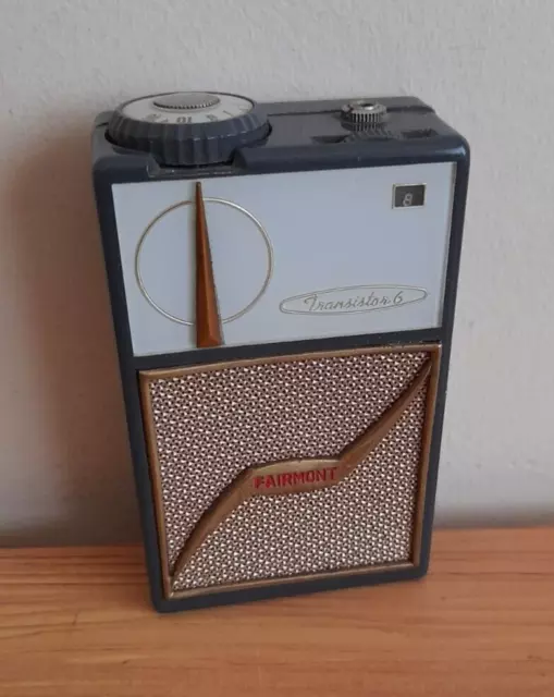 Vintage Fairmont Transistor 6 Radio AM Rare