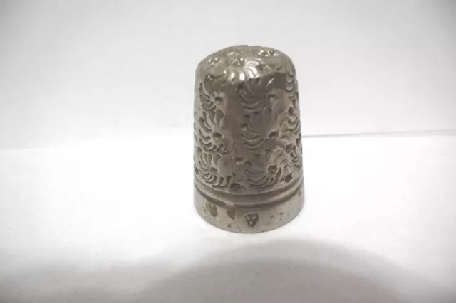 Thimble Vintage Nickel Silver Charles Iles Etched Floral Pattern