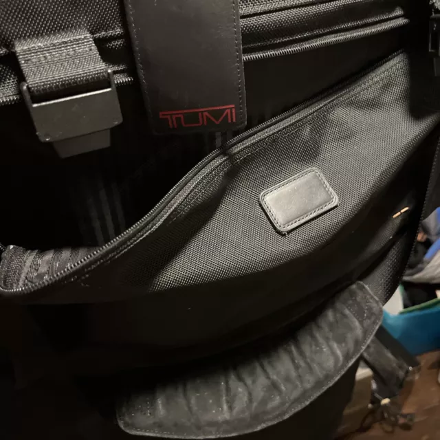 Preowned TUMI USA Alpha Bi-Fold Carry On Garment Bag 236D3 Black Ballistic Nylon 6