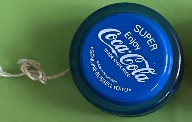 Vintage Yo-Yo Super Blue Coca Cola Genuine Russell Championship 1980-81