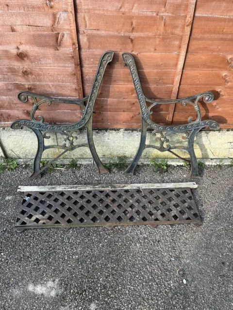 Cast Iron/metal Garden Bench Ends With Metal Back