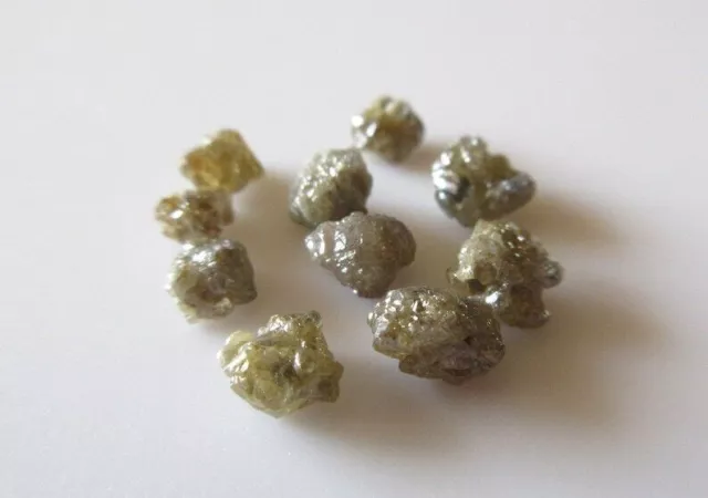 2.12 CT Diamant brut naturel Diamant brut non taillé Diamant extrait de...
