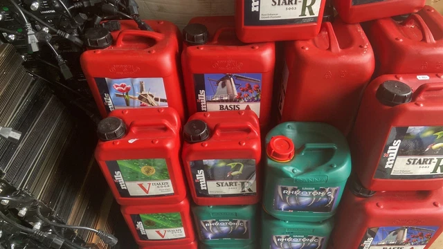 Mills Nutrients, Basics. C4, Calmag, Start R, Pk Vitalise, Hydroponics Soil Coco