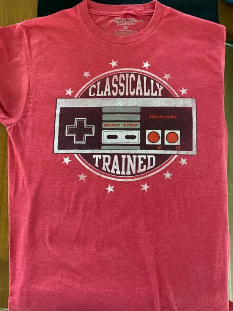 Nintendo Men's Size Medium Red Classically Trained Graphic t-shirt