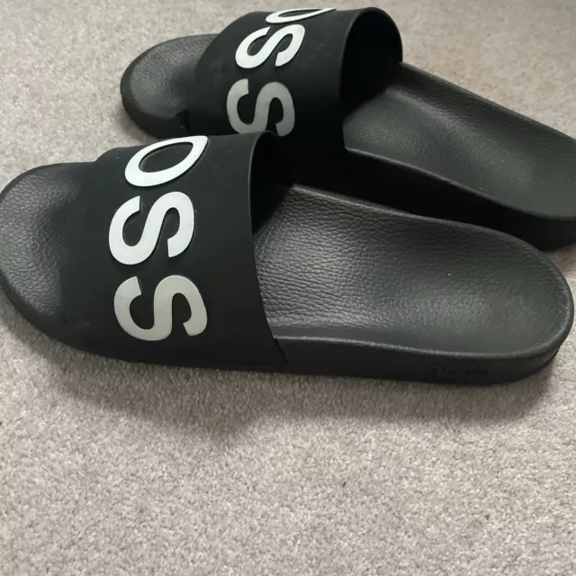 Hugo boss store sliders size 11