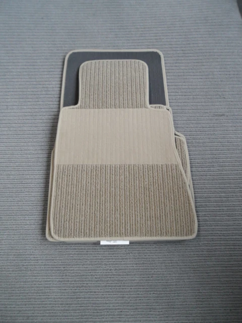 Beige Mercedes-Benz Fußmatten, Fußmatten Fürs Auto Velours Fußmatten Für Mercedes Benz A124 W124 Cabrio E-Klasse Mercedes W124 Fußmatten Cabrio