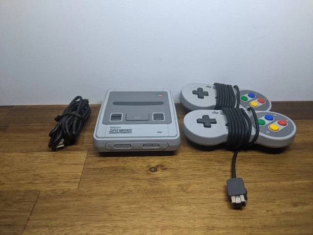 SUPER NINTENDO CLASSIC Mini Super CLV 301 SNES with Two