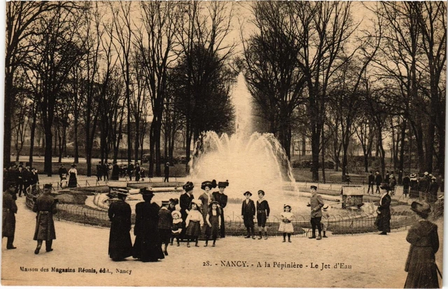 CPA 54 NANCY LA PEPINIERE ALLEE CENTRALE