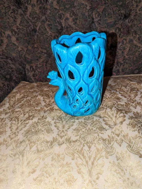 Urban Trends Collection: Ceramic Gloss Peacock Vase/Voltive Holder