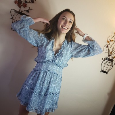Vicky And Lucas Blue Pheasant Floral Mini Dress. Size Small