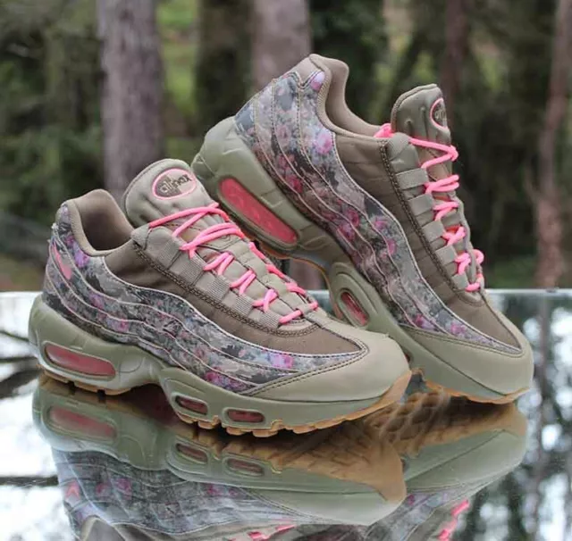 Nike Air Max 95 Floral Camo Women’s Size 8.5 Neutral Olive Pink AQ6385-200