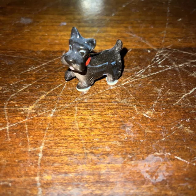 Hagen Renaker Figurine Dog