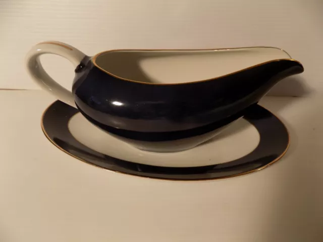 TASTE SETTER BY SIGMA JAPAN  Pennon Blue   King Frederick ?  GRAVY BOWL