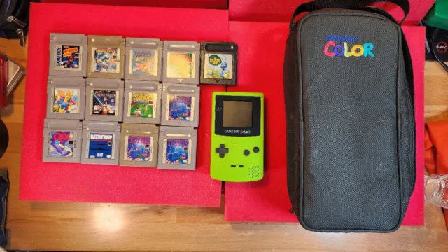 Nintendo Game Boy Color Kiwi Handheld System Plus Game LOT (CGB-S-LMA)
