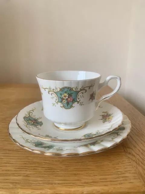 Late 20th Century Royal Stafford True Love Trio Cup Saucer Plate, Pretty Floral 3