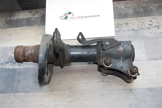 AUDI 80 B4 Typ89 Shock absorber Strut tube housing Right Recording ...
