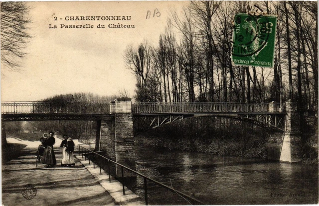 CPA AK CHARENTONNEAU - La Passerelle du Chateau (659319)