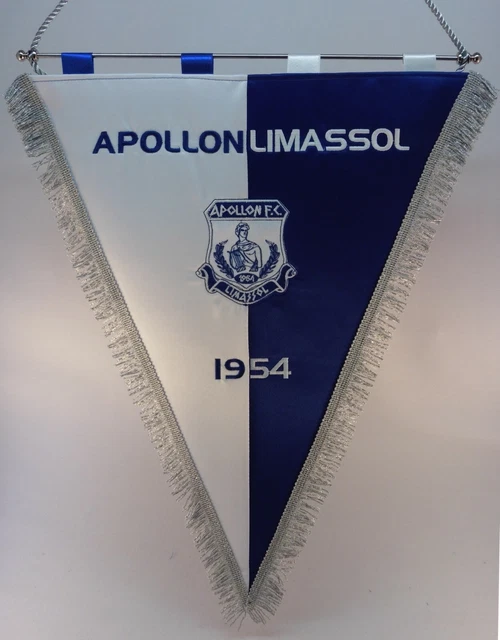Fanion Ancien APOEL Nicosia - Chypre - Petit Pennant De Collection