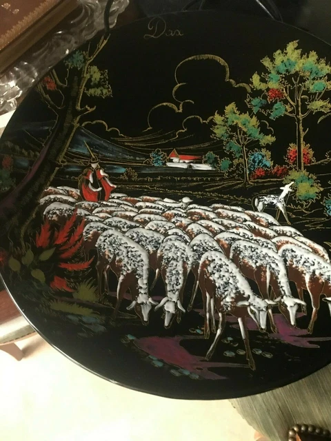 Emaux de longwy grande assiette diametre 37 CM SIGNEE .numerotee 3