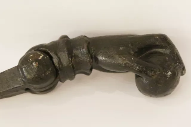Heurtoir en fonte XIXème / Door knocker iron cast, 19th