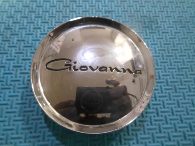 Giovanna wheel center cap 020K74-1