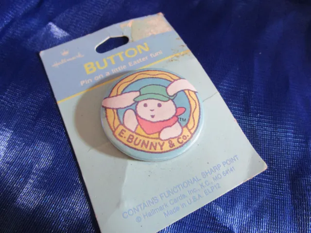 Vintage / New Hallmark Easter Bunny Badge / Button Very Cute Grab A Bargain