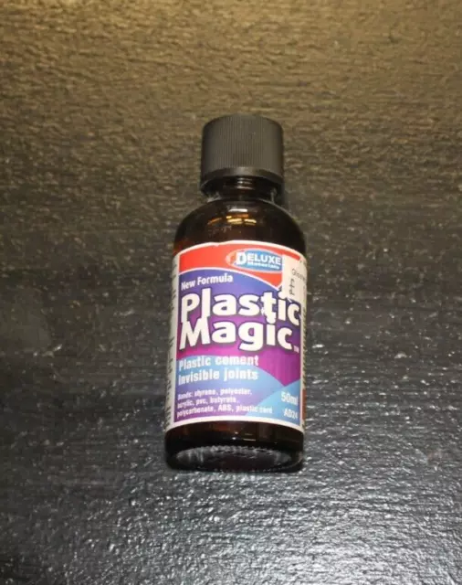 Deluxe Materials - Plastic Magic