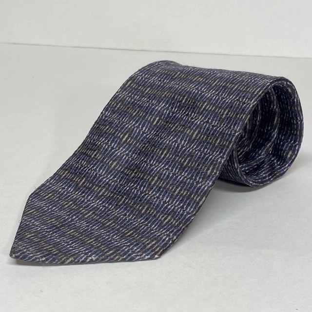 VALENTINO Neck Tie Mens 100% Silk ITALY Designer Geometric Micro Patterned.  T18