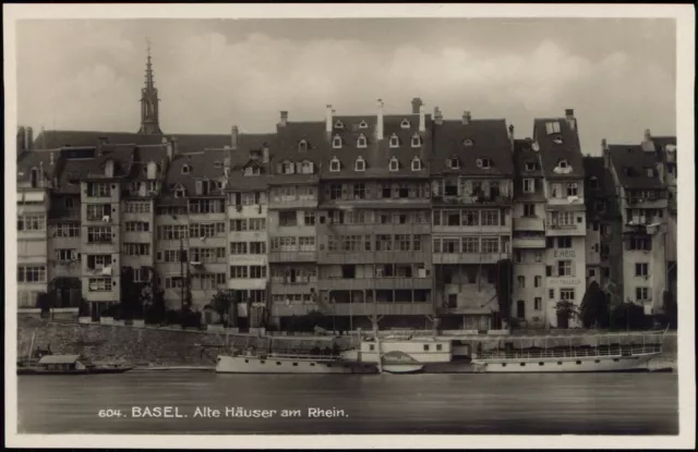 Ansichtskarte Basel Alte Häuser am Rhein, Schiff am Ufer 1930 2