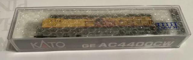 N-Scale KATO  #176-7003 GE AC4400CW  Diesel - UNION PACIFIC UP #5714 - see pict.