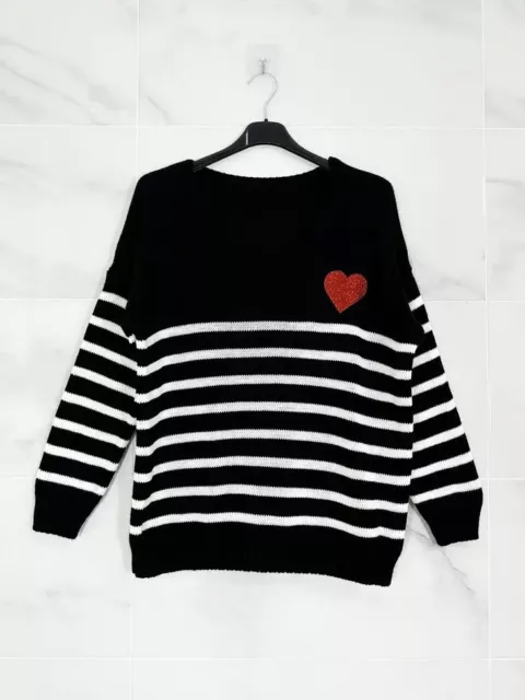 Pull Femme - Marinière noir et blanc -cœur rouge col V