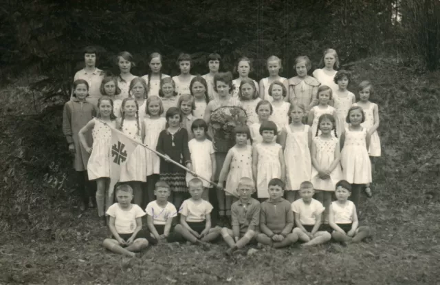 Foto PK, Weimarer Republik: Eine Schulklasse im Portrait 28.4.1931 (MB)21291