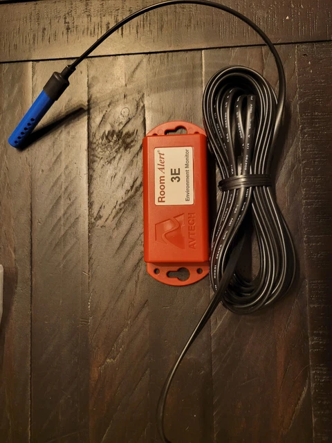 AV Tech Room Alert 3E Envirorment Monitor with probe poe a