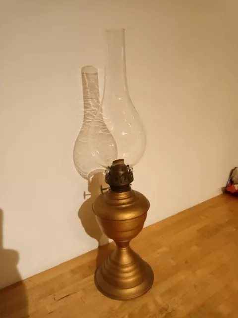 Brass Gold Guilt Oil Lamp - Marked V - British Made - No 37