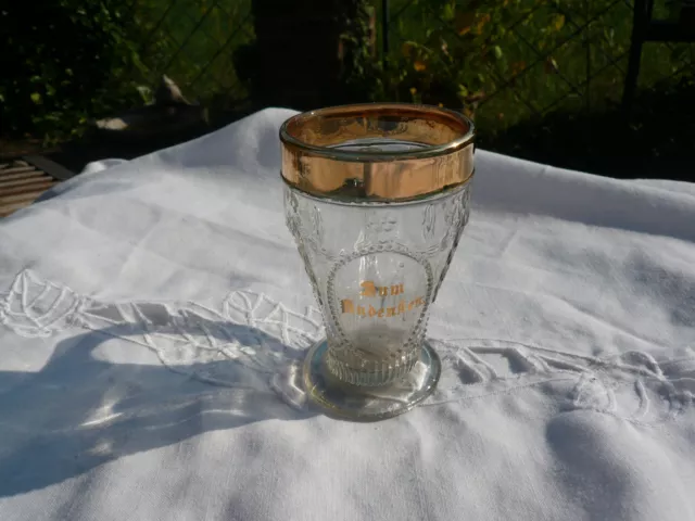 Altes antikes Glas Kaffee Becher Heferl Zum Andenken Goldrand Zierglas Original