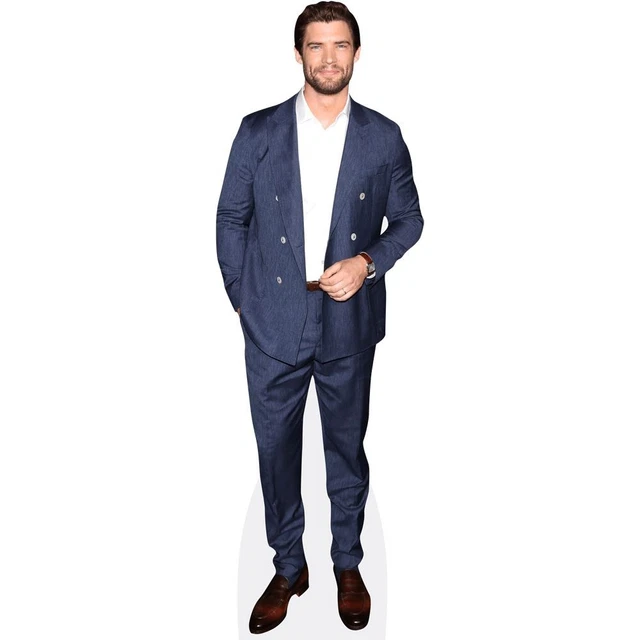 Joseph Quinn Pappaufsteller Mini - Black Suit Edition Für Partys & Events